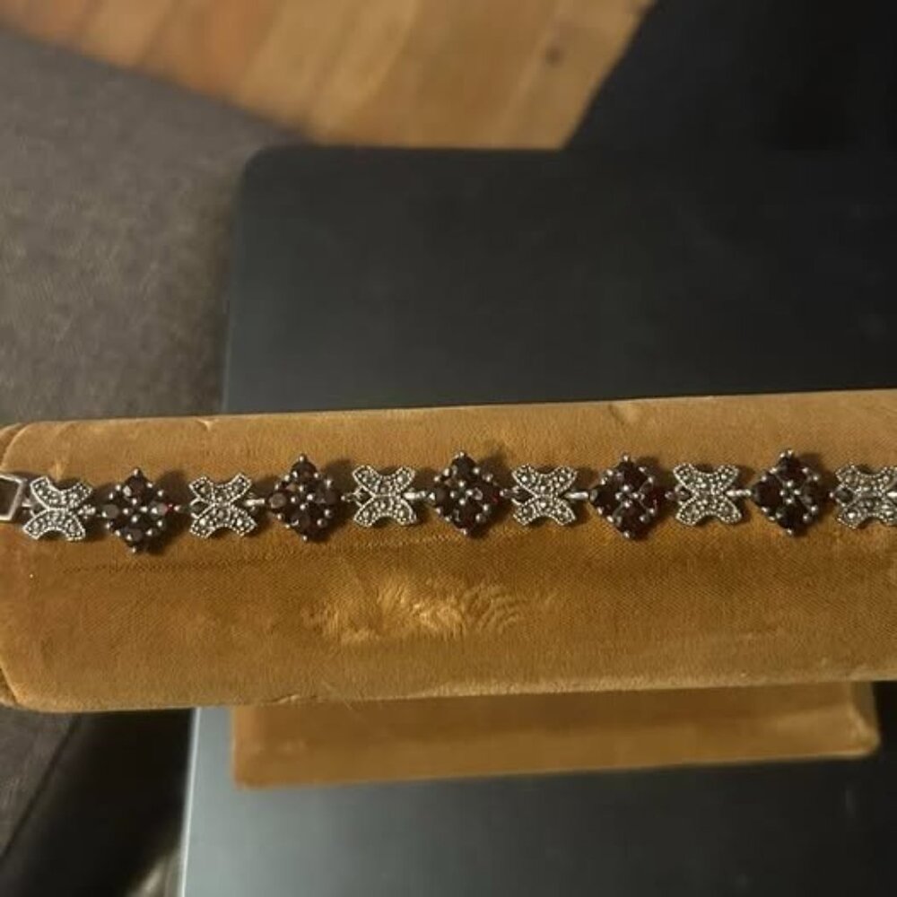 Vintage 925 Sterling Silver Deep Red Garnet Marcasite Bracelet 7.5"
